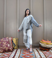 Load image into Gallery viewer, V-Neck Top