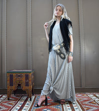 Load image into Gallery viewer, Cold Shoulder Dress