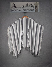 Load image into Gallery viewer, Fringed Shawl